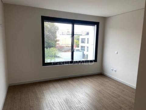 Vende-se t3 novo boavista