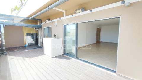 Apartamento t2 com vista mar olhão