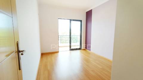 Apartamento t2 com vista mar olhão