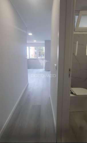 Apartamento t2 em oeiras – com varanda, arrecadação e excelente localização!