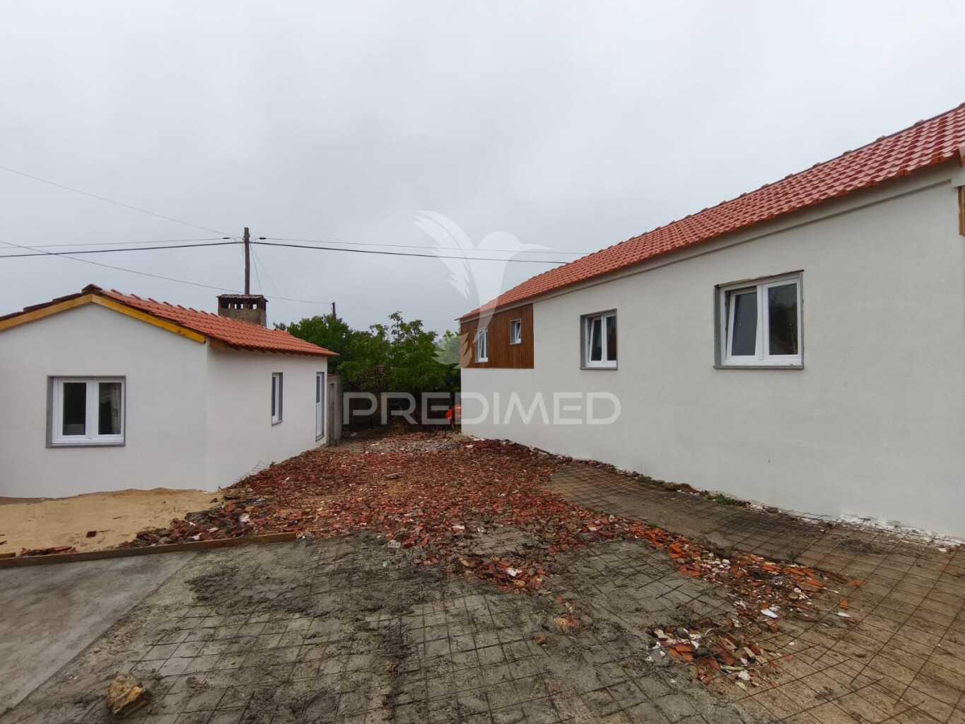 Moradia t3 + anexo em aguada de cima