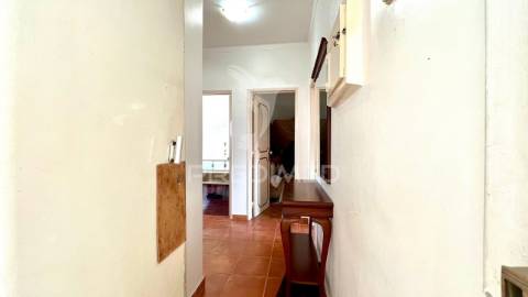 Apartamento t2 em sarrilhos pequenos