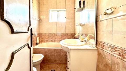 Apartamento t2 em sarrilhos pequenos