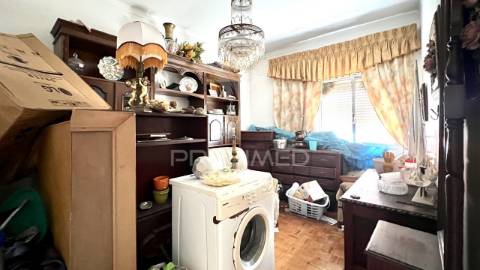 Apartamento t2 em sarrilhos pequenos