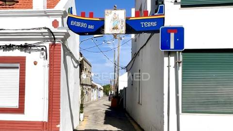 Apartamento t2 em sarrilhos pequenos