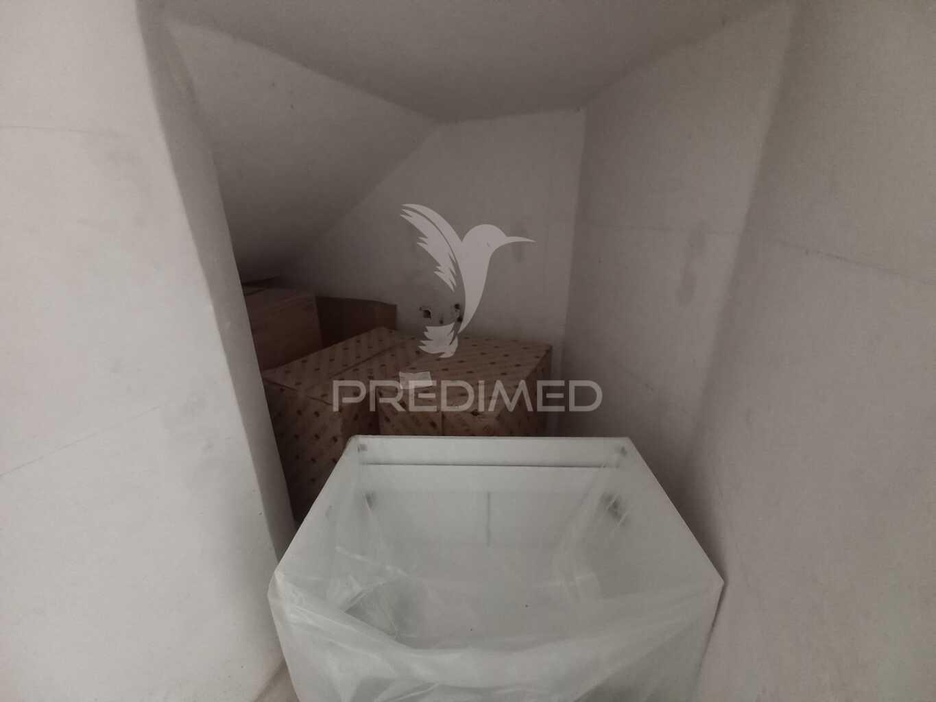 Apartamento t4 – forte da casa - em renovação