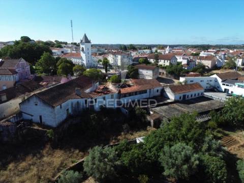 Oportunidade única no centro de alcanena – para restaurar
