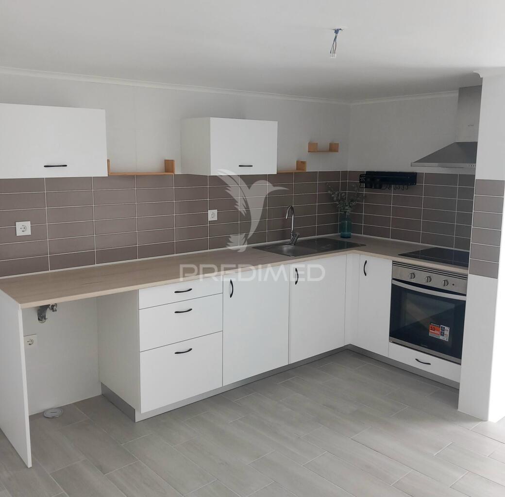 Moradia t3+1 remodelada