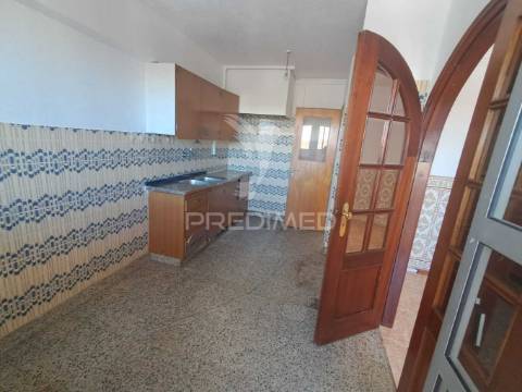 Apartamento t3 em monte abraão, massamá