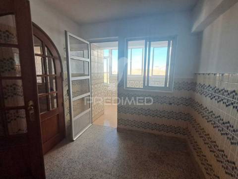 Apartamento t3 em monte abraão, massamá