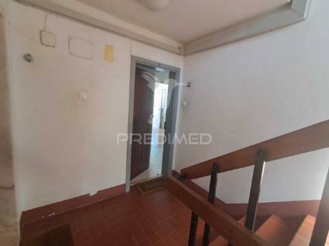 Apartamento t3 em monte abraão, massamá