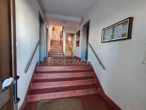 Apartamento t3 em monte abraão, massamá