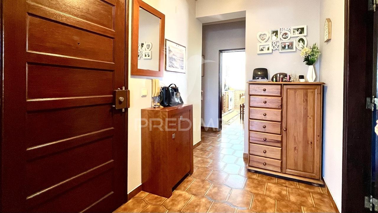 Apartamento t3 (atualmente t2) com localização de excelência