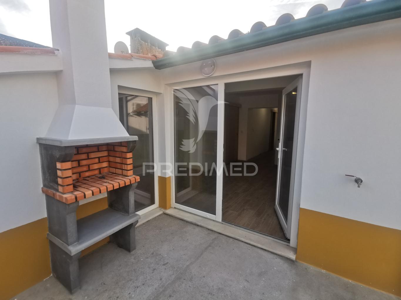 Casa térrea de aldeia