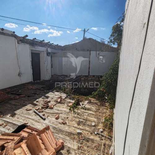 Ruina para recuperar em lagoa do furadouro.