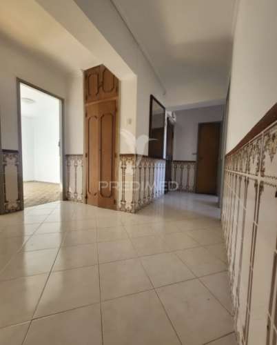 Oportunidade única – apartamento t3 em monte abraão!