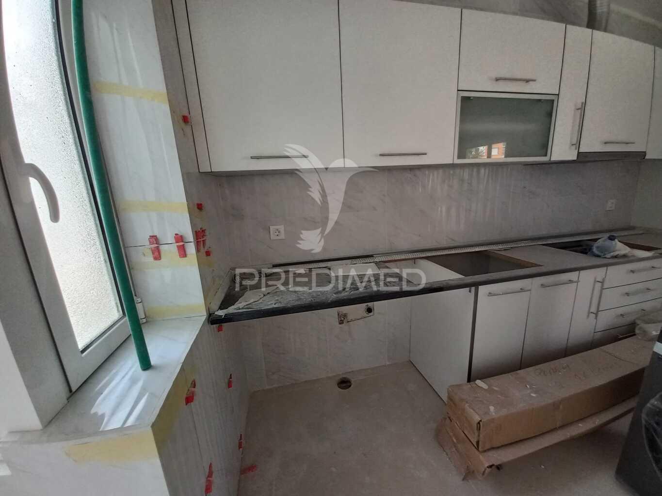 Apartamento t2 – laranjeiro (em fase de renovação)