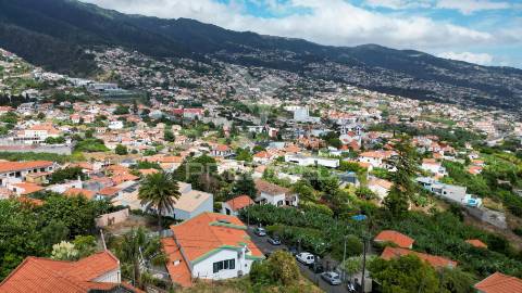Vivenda exclusiva com uma vista panorâmica para a baía do funchal