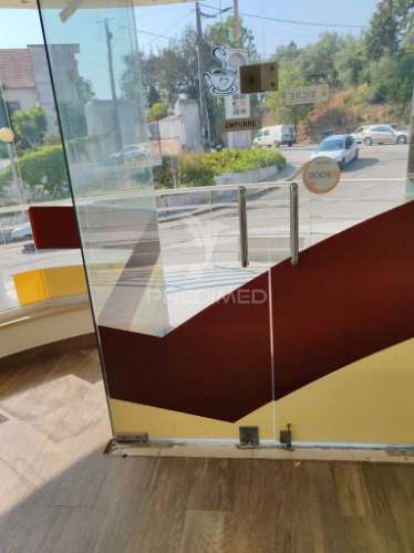 Loja em alcobaça com potencial para habitação