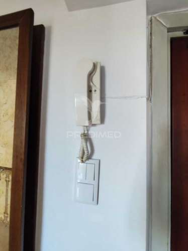 Apartamento t3 com arrecadação