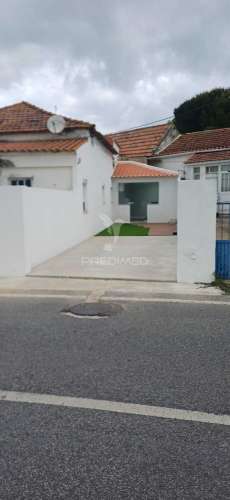 Moradia t2 remodelada em santana da carnota (alenquer)
