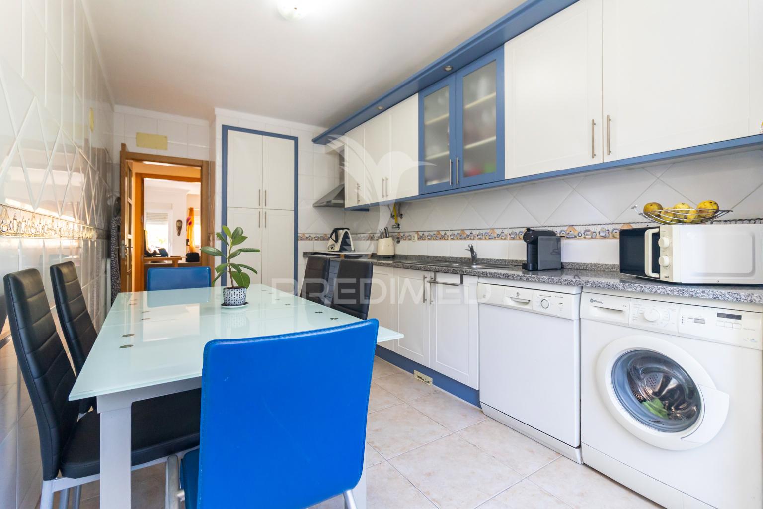 Vende se t2  setúbal (fonte lavra) 249000€