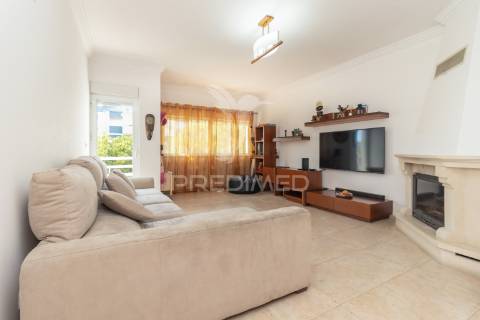 Vende se t2  setúbal (fonte lavra) 249000€