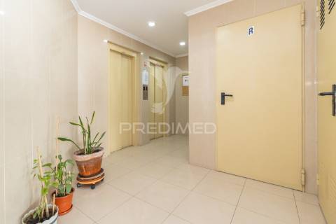Vende se t2  setúbal (fonte lavra) 249000€