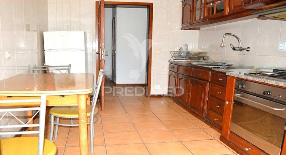 Apartamento t2 em esgueira