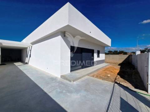 Moradia isolada t4 c/garagem, na qta. belavista - palmela
