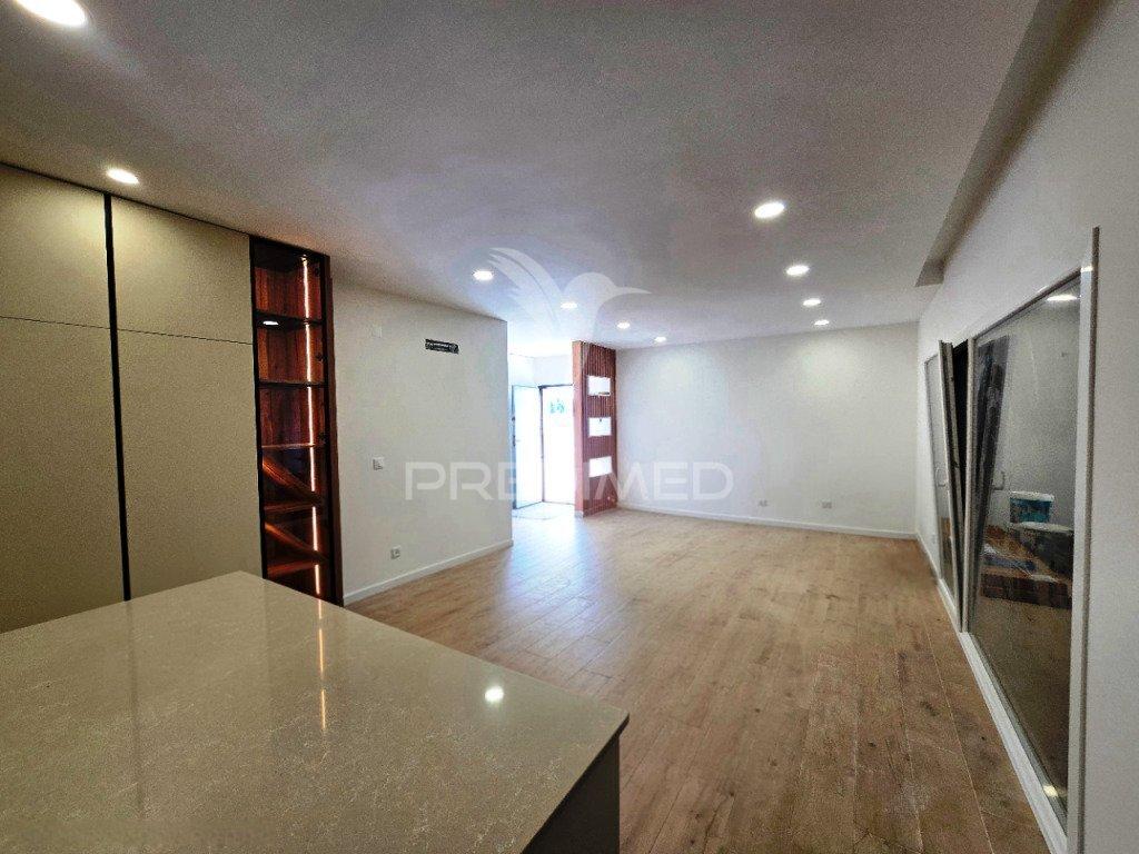 Moradia isolada t4 c/garagem, na qta. belavista - palmela