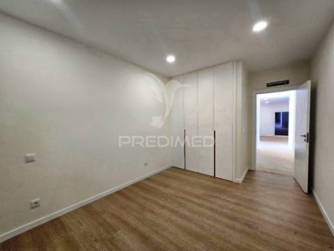 Moradia isolada t4 c/garagem, na qta. belavista - palmela