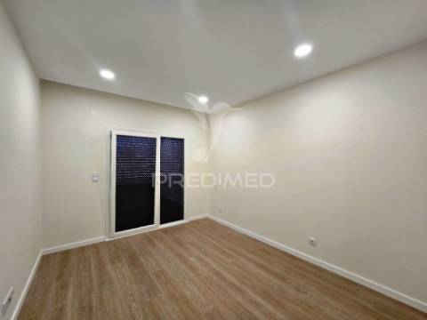 Moradia isolada t4 c/garagem, na qta. belavista - palmela