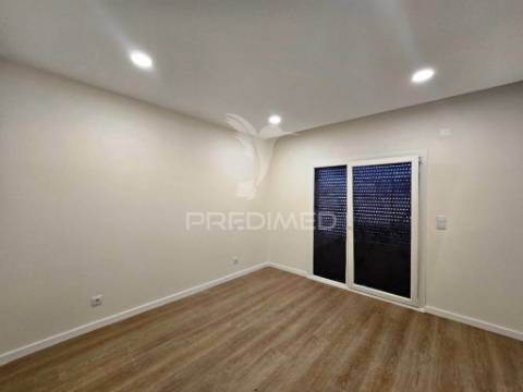 Moradia isolada t4 c/garagem, na qta. belavista - palmela