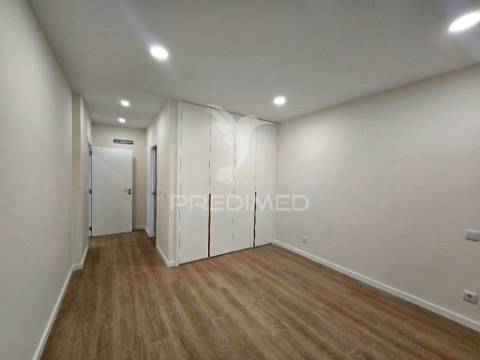 Moradia isolada t4 c/garagem, na qta. belavista - palmela