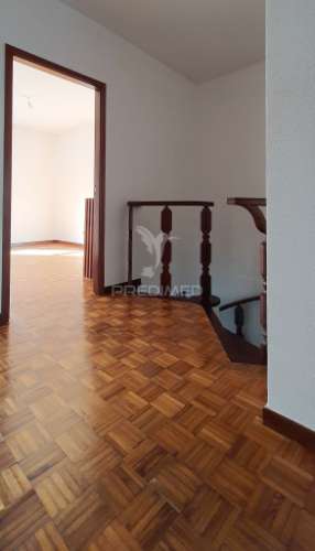 Vende-se t3 duplex próximo do alameda shopping