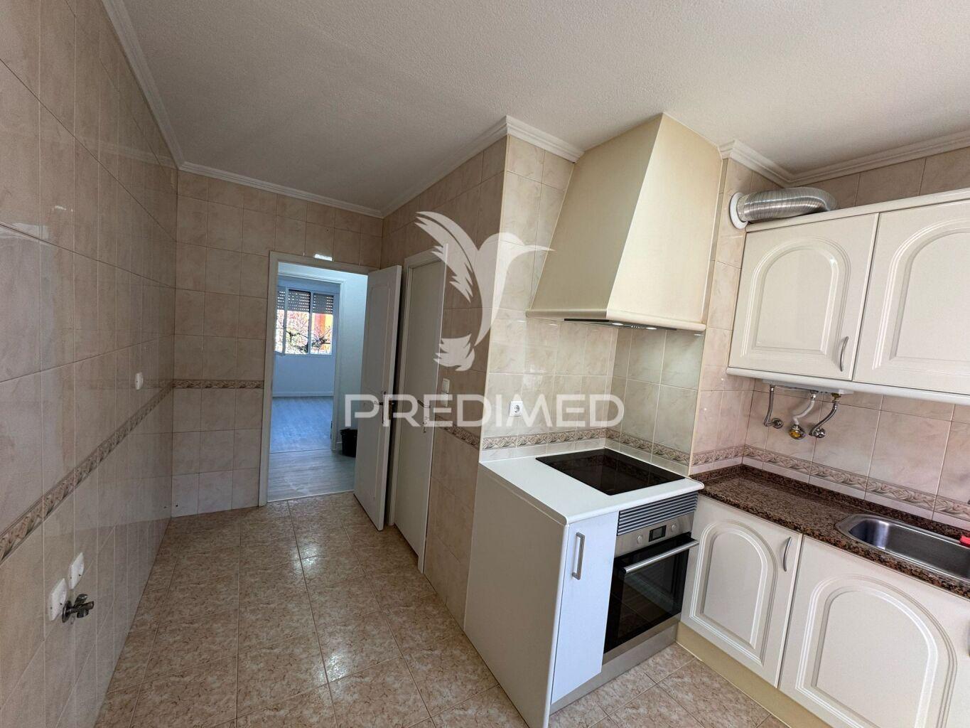Apartamento t2 para arrendar em olivais