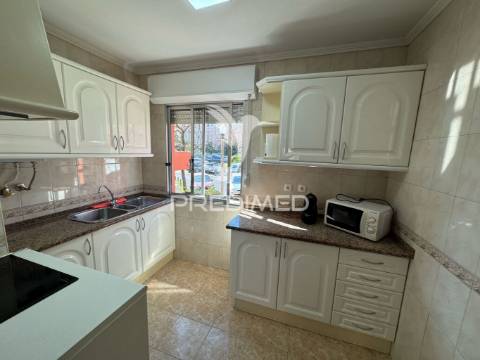 Apartamento t2 para arrendar em olivais