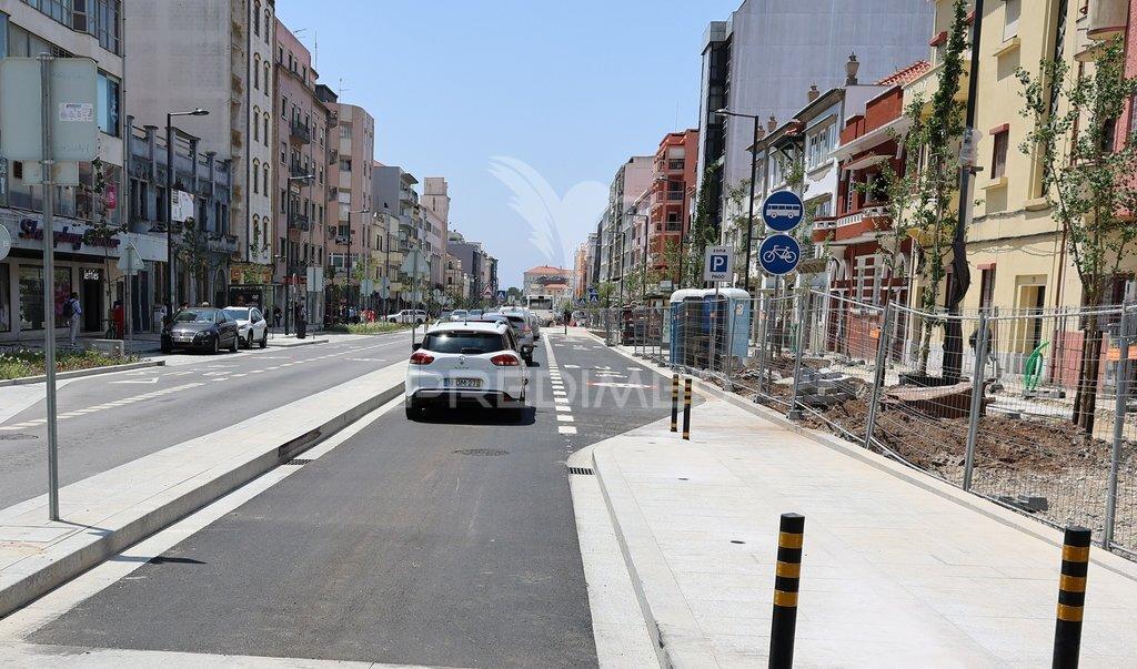 Fantastico t3 na avenida dr lourenço peixinho