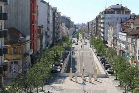 Fantastico t3 na avenida dr lourenço peixinho