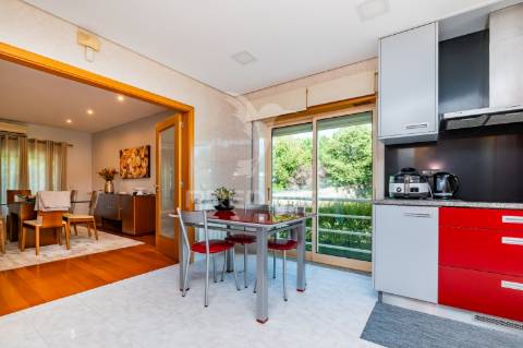 Moradia t4 com piscina - real, dume e semelhe