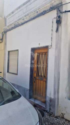Casa antiga no centro de portimão