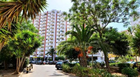 Apartamento t1, a 200 metros da praia da rocha, algarve