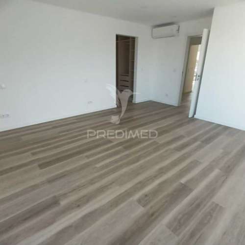 Moradia t4 nova na sobreda