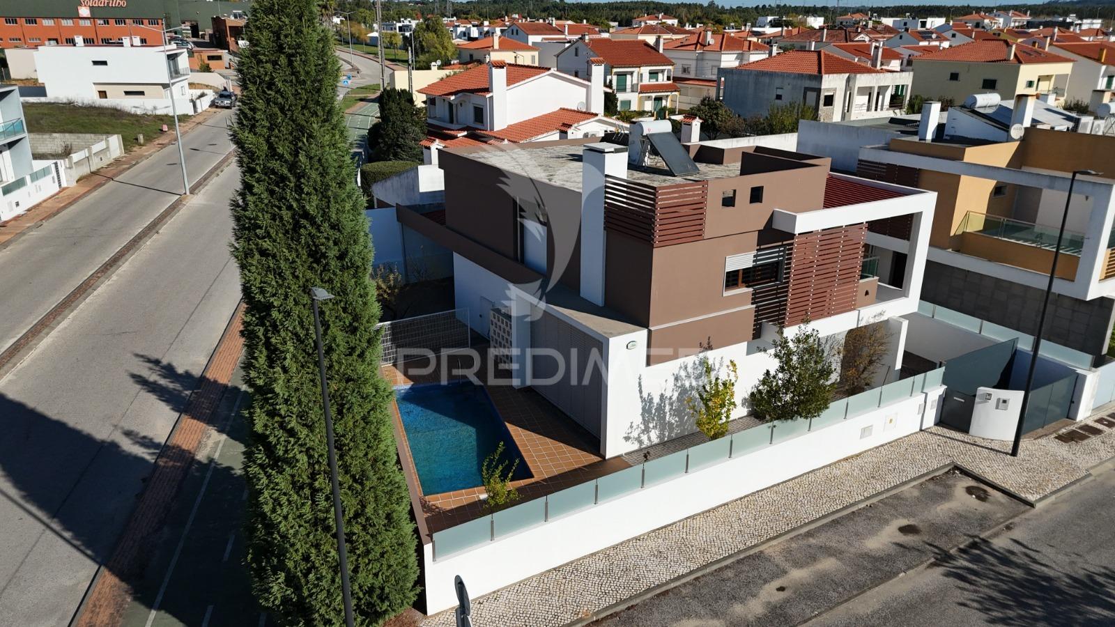 Moradia isolada t4 como nova