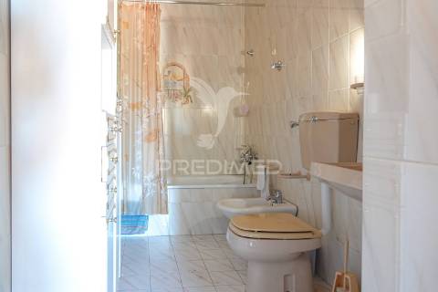 Apartamento t3, rossio ao sul do tejo – abrantes.