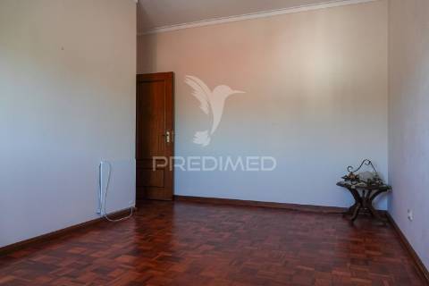 Apartamento t3, rossio ao sul do tejo – abrantes.