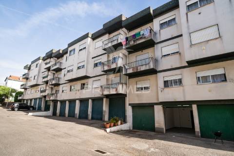 Apartamento t3 totalmente renovado – cruz d’aireia, leiria