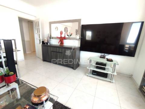 Apartamento com garagem