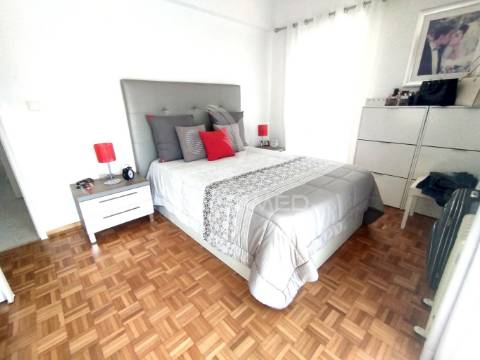 Apartamento com garagem